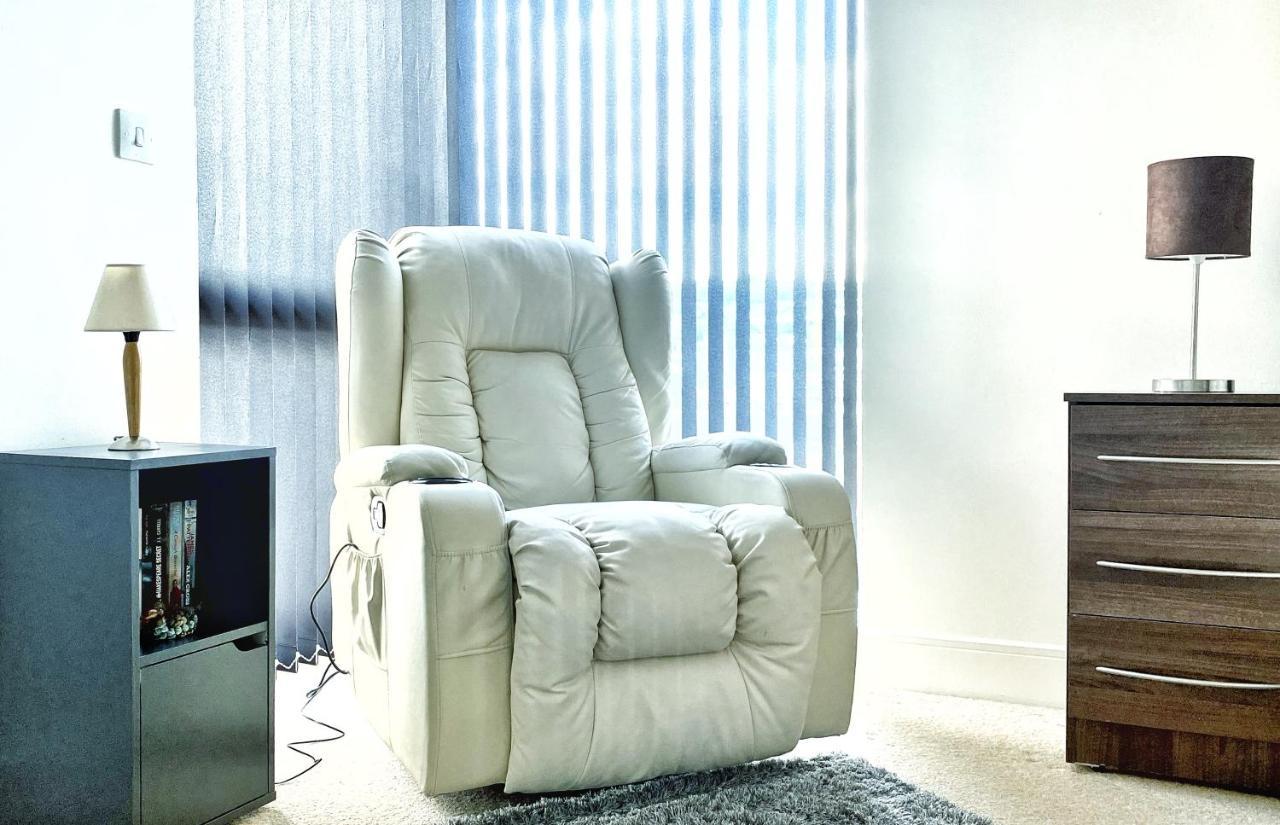 Artistic And Luxurious Apt With Sea View. Beach Side سوانسي المظهر الخارجي الصورة